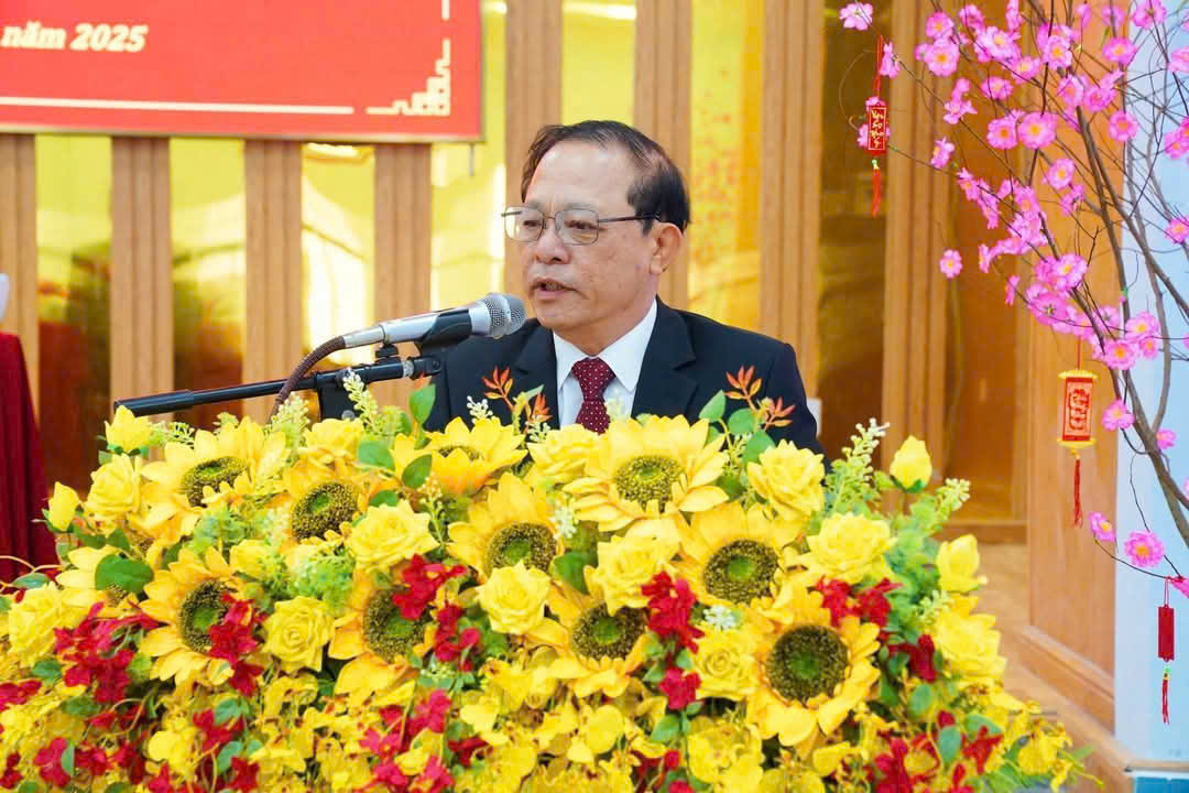 HINH 4 - DAI HOI DIEM CB5